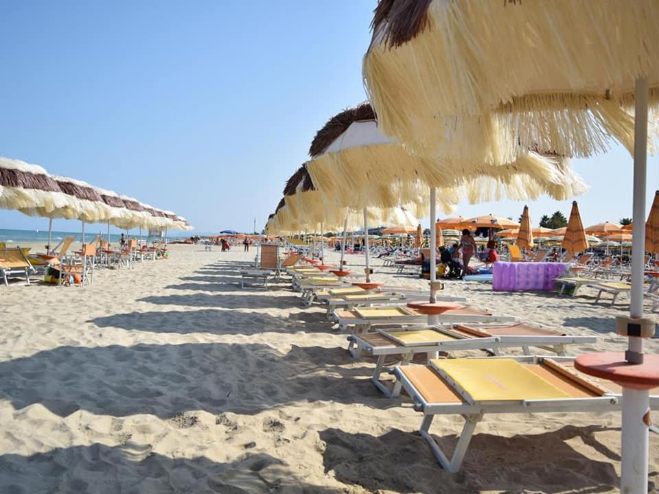 Ristorante Hotel Lucia Giulianova Exterior foto