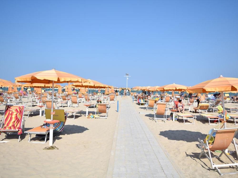 Ristorante Hotel Lucia Giulianova Exterior foto